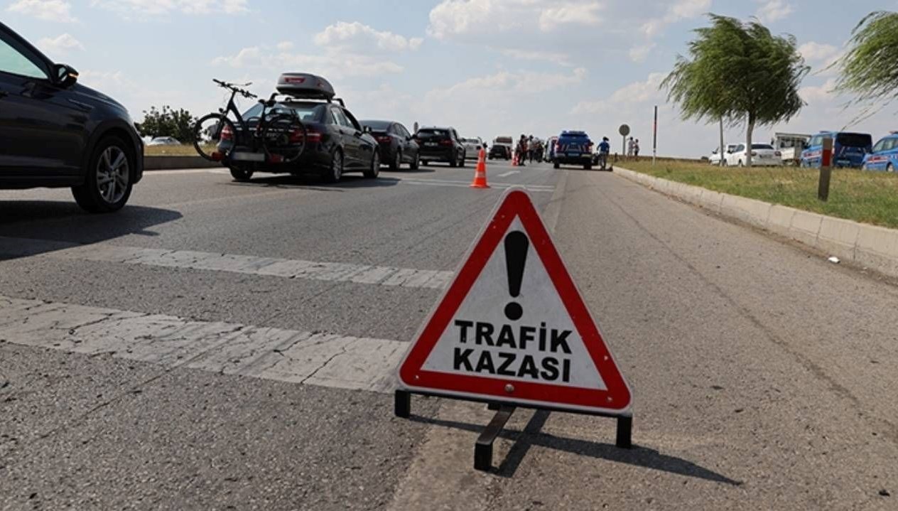 corumda motosiklet ile otomobil carpisti zkKNuIIA