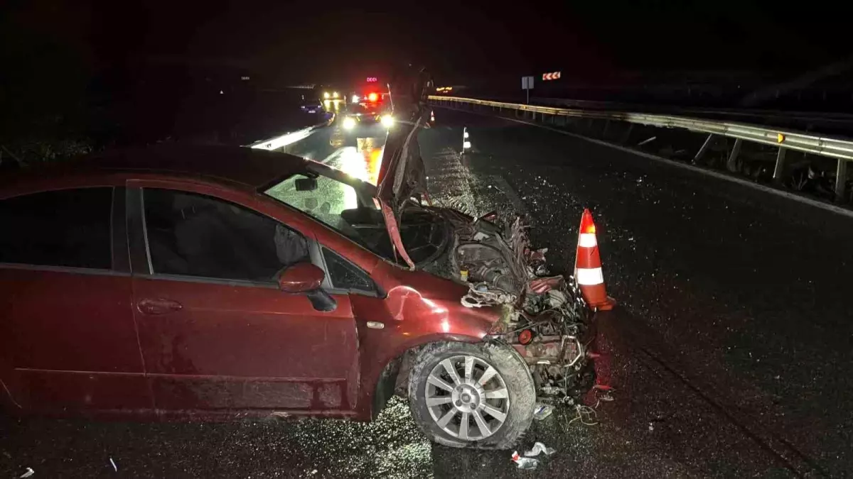 duzcede otomobil bariyerlere carpti 1 yarali 6ORxrqFi.jpg