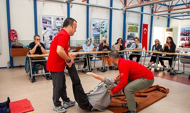 karsiyaka afet gonullulerinde 2 donem kayitlari basladi bCbD6rOQ.jpg