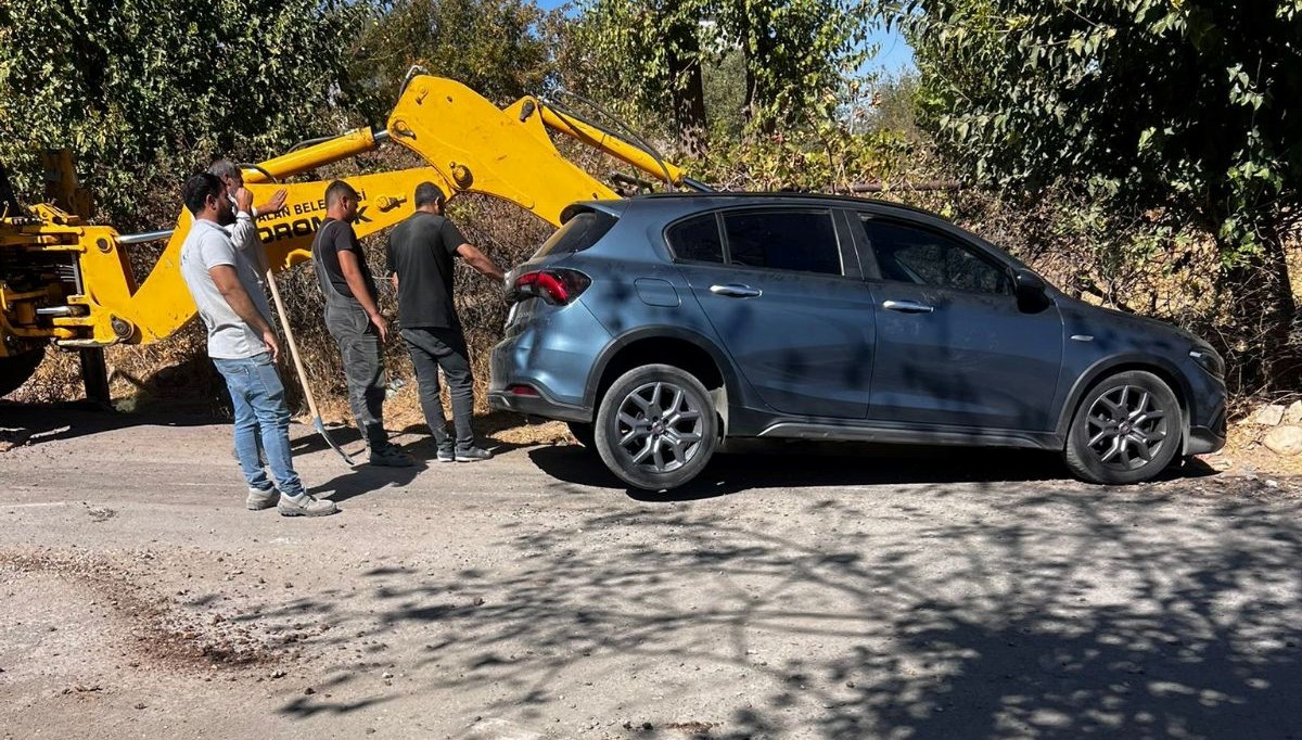 kurtalanda cukura dusen arac kepce yardimiyla cikartildi R5Pc14Pv