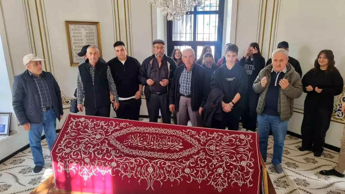 tavsanli borsa istanbul anadolu lisesinden dede torun el ele projesi mnmj2a4n