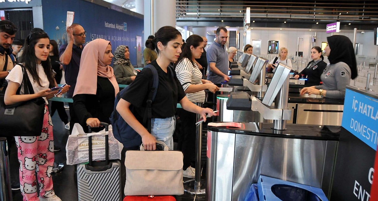 vize duvarlari yukseliyor BkskRjEY.jpg