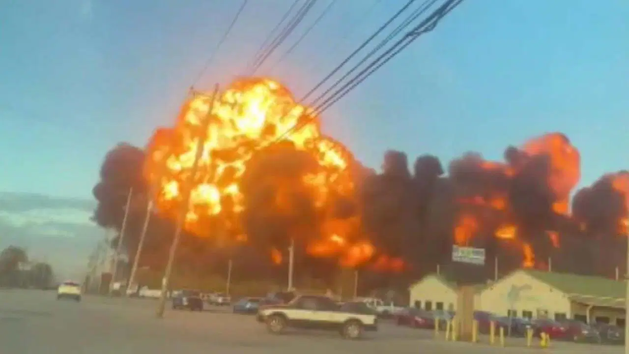 abdde ucak kazasi cok sayida olu ve yarali var mHai3nXc.jpg