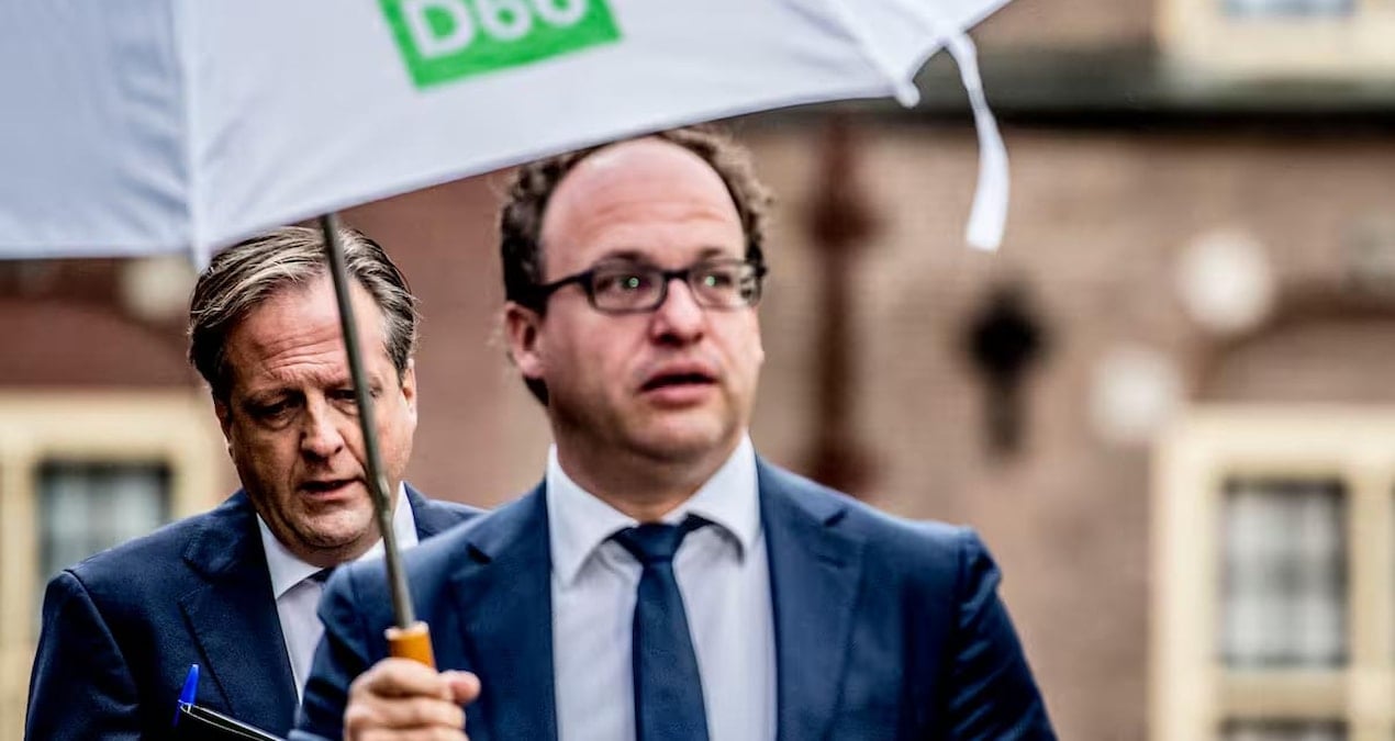 eski bakan kasif olarak gorevlendirildi Pa6gmZjE.jpg