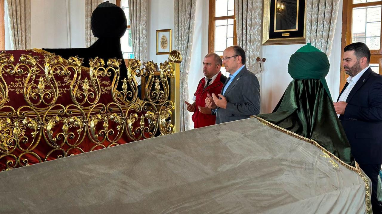 Bursa’nın manevi şahsiyetlerinden Üftâde Hazretleri kabri başında yad edildi